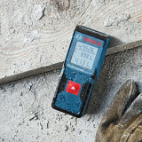 Далекомір лазерний Bosch Professional GLM 30 з чохлом (0601072500)