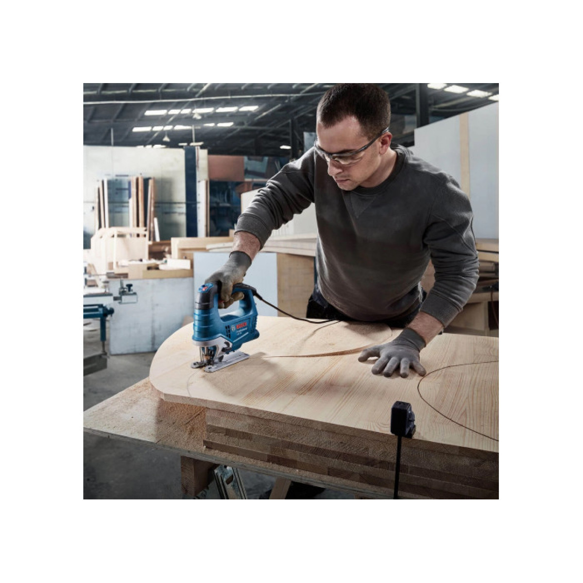 Лобзик Bosch Professional GST 750 в кейсе (06015B4121)