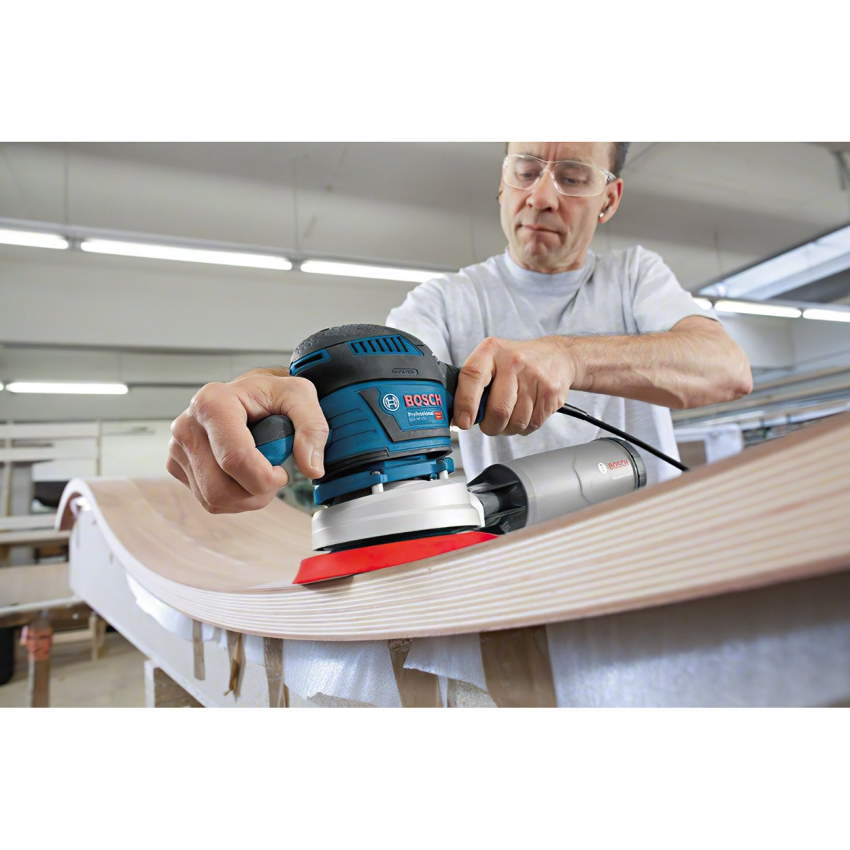 Эксцентриковая шлифмашина Bosch Professional GEX 40-150 (060137B202)