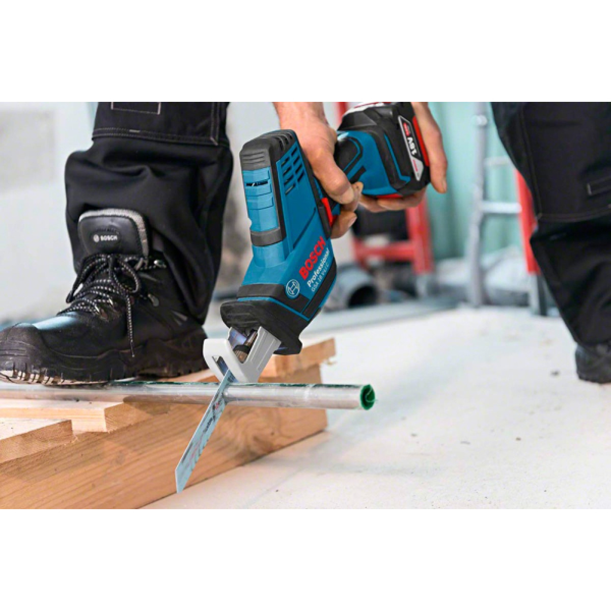 Шабельна пилка Bosch GSA 18 V-LI C Professional, без АКМ та ЗП (06016A5001)