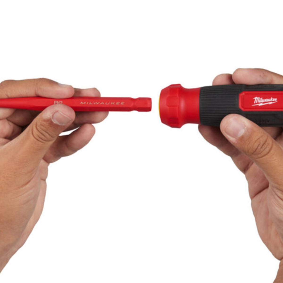 Набор прецезионных отверток VDE MILWAUKEE 4-в-1 (рукоятка VDE + 4 бит TORX VDE) (4932493658)