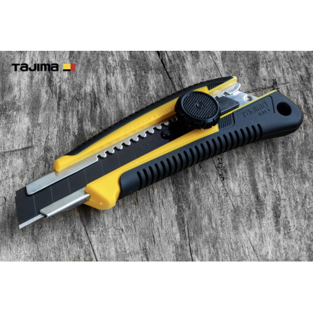 Ніж будівельний TAJIMA LC561B з висувним сегментним лезом 18 мм з гвинтовим фіксатором (1101-0215)