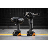 Набір із двох бездротових безщіткових інструментів McLaren F1 DeWALT (DCK2225MP2T)