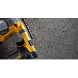 Акумуляторний перфоратор DeWALT XR Brushless SDS-Plus 18V (без акумуляторів) (DCH172NT)