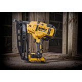 Акумуляторний гвоздезабивний пістолет DeWALT DCN662N (32-64 мм) (DCN662N)