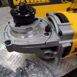 Угловая шлифовальная машина (болгарка) DeWALT 230 мм 2200 Вт (DWE494)